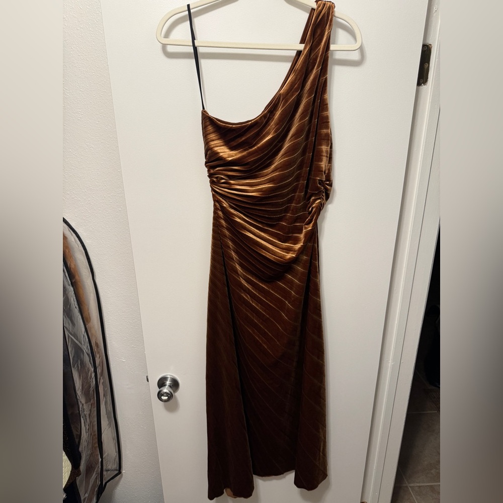 DELFI Brown One-Shoulder Dress L